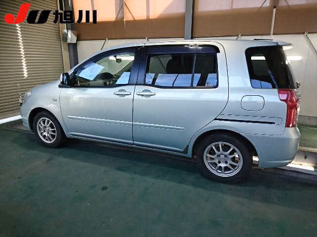 TOYOTA RAUM