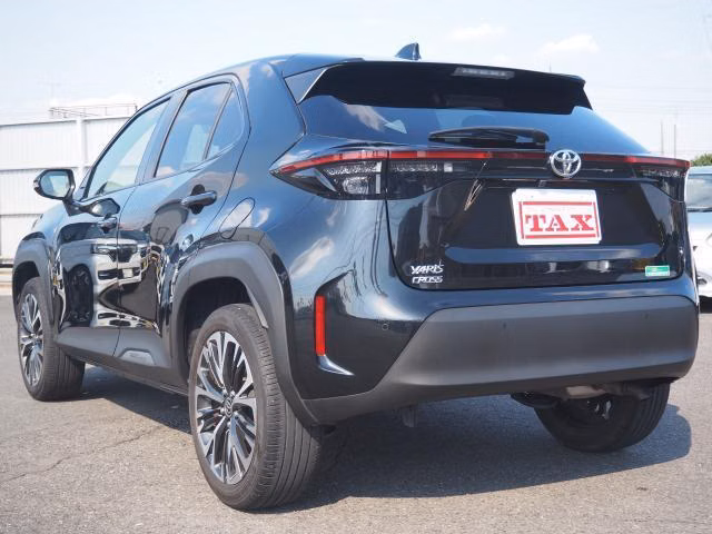 TOYOTA YARIS CROSS