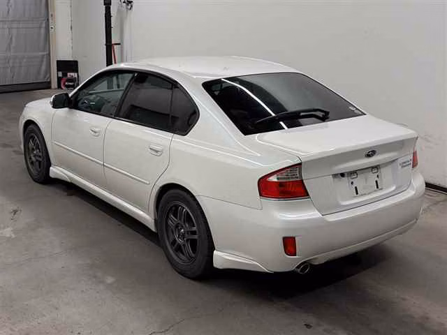SUBARU LEGACY B4