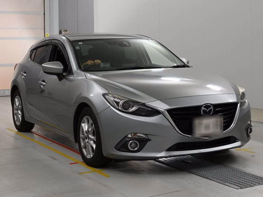 MAZDA AXELA