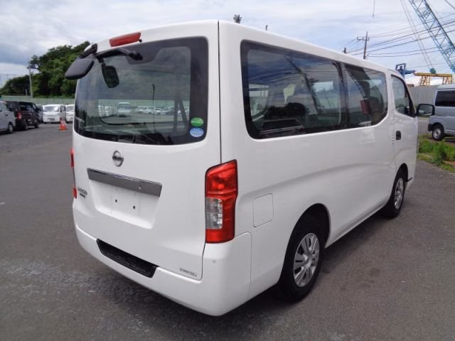 NISSAN NV350 CARAVAN