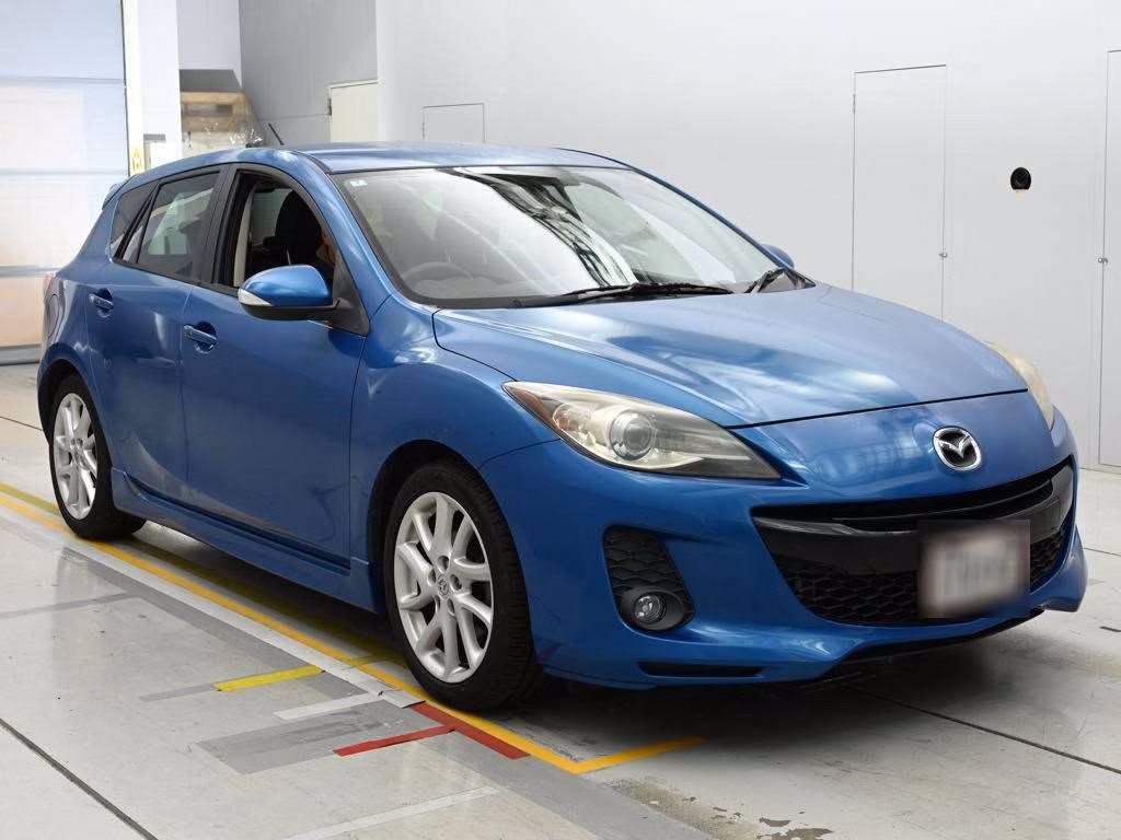 MAZDA AXELA