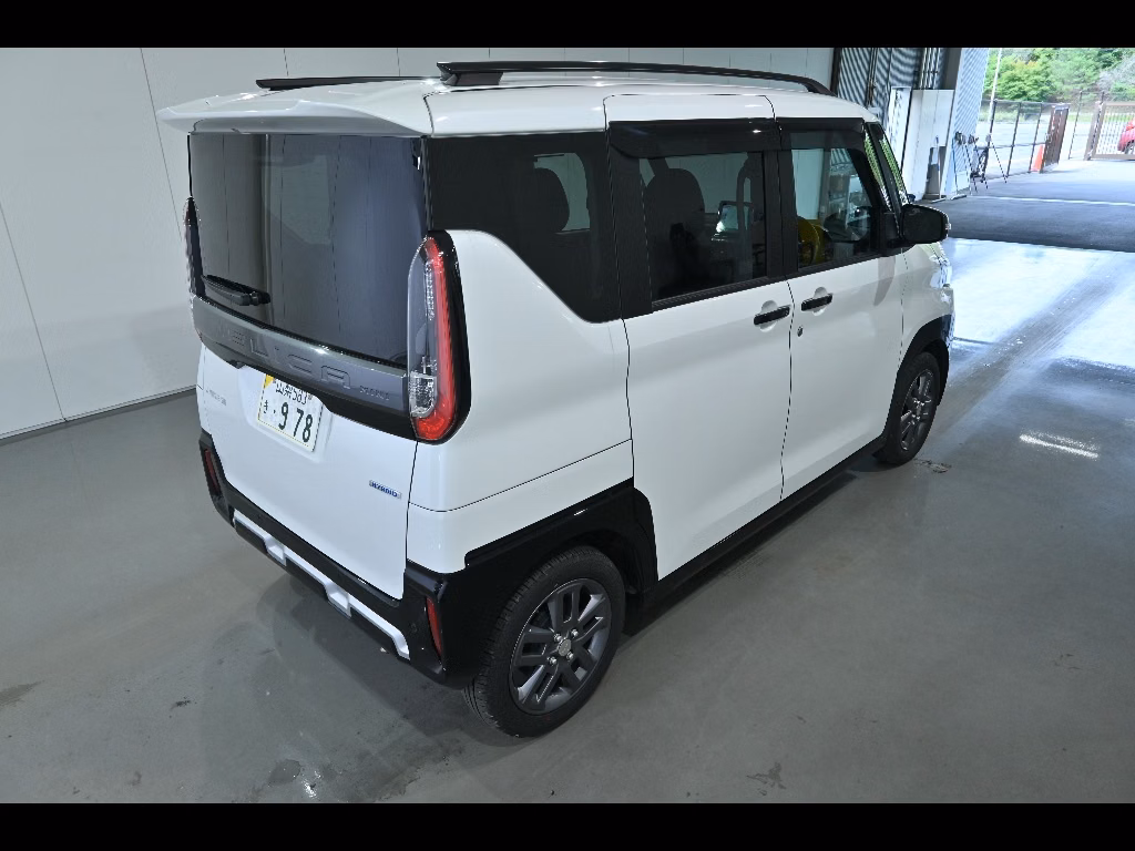 MITSUBISHI DELICA MINI