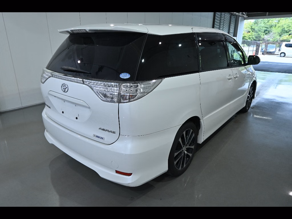 TOYOTA ESTIMA
