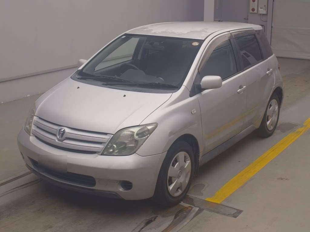 TOYOTA IST