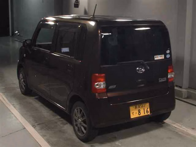 DAIHATSU MOVE CONTE