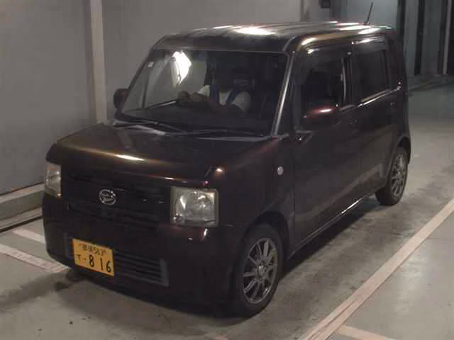 DAIHATSU MOVE CONTE