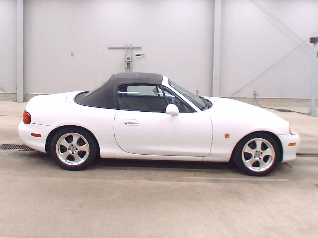 MAZDA ROADSTER