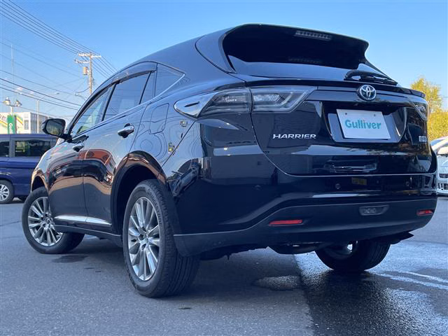 TOYOTA HARRIER