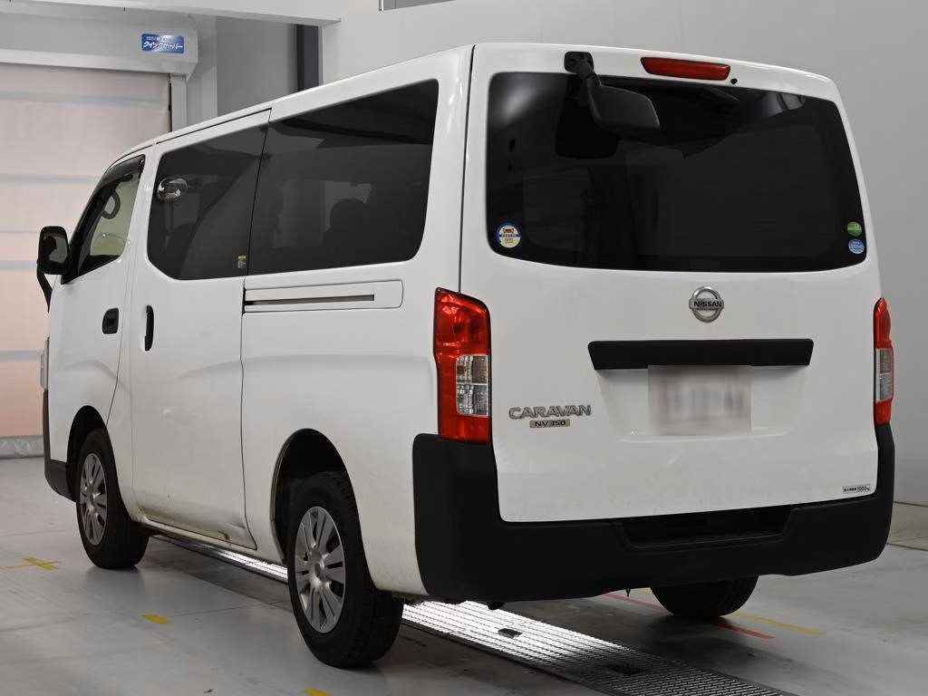 NISSAN NV350 CARAVAN