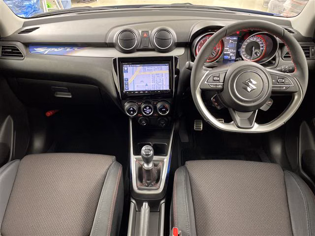 SUZUKI SWIFT