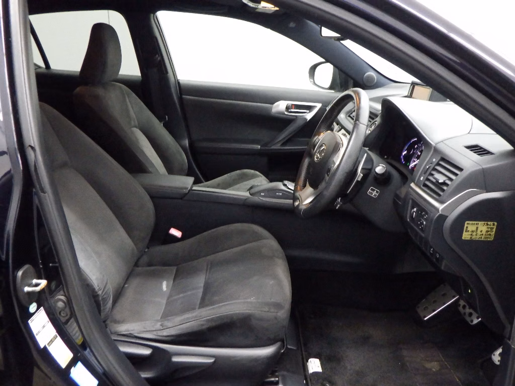 LEXUS CT200H