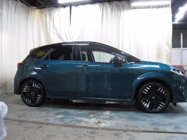 NISSAN AURA