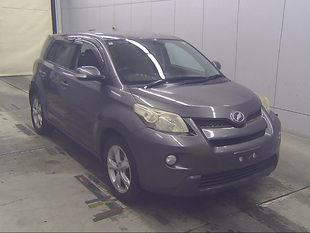 TOYOTA IST