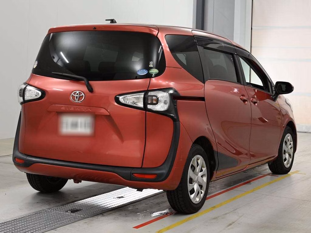 TOYOTA SIENTA