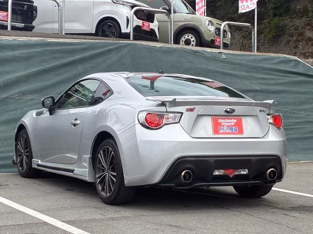 SUBARU BRZ