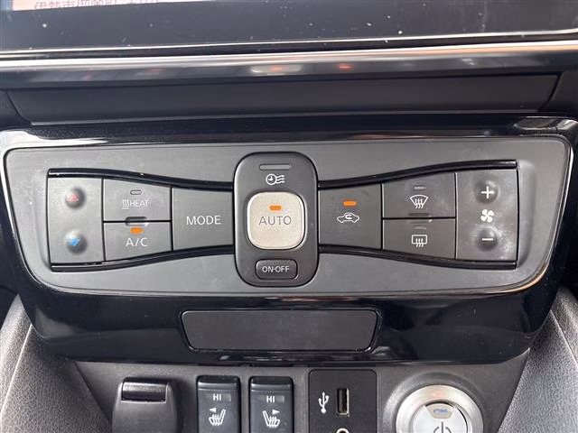 NISSAN LEAF