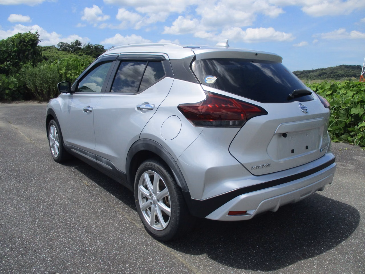 NISSAN KICKS