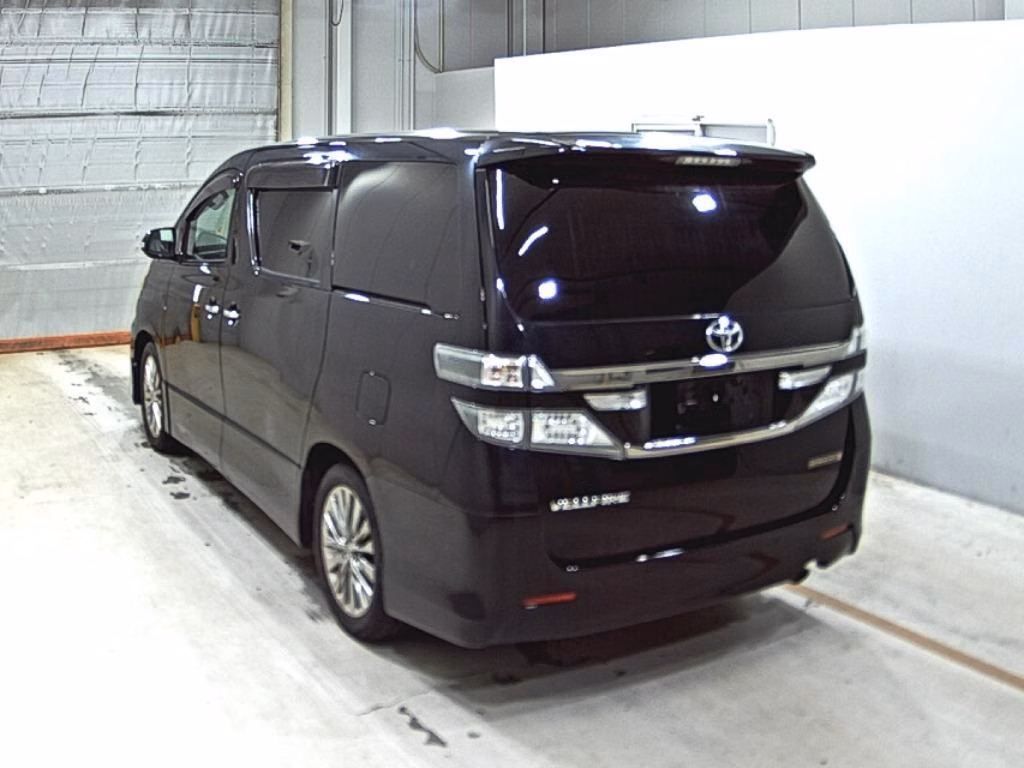 TOYOTA VELLFIRE