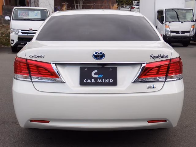 TOYOTA CROWN