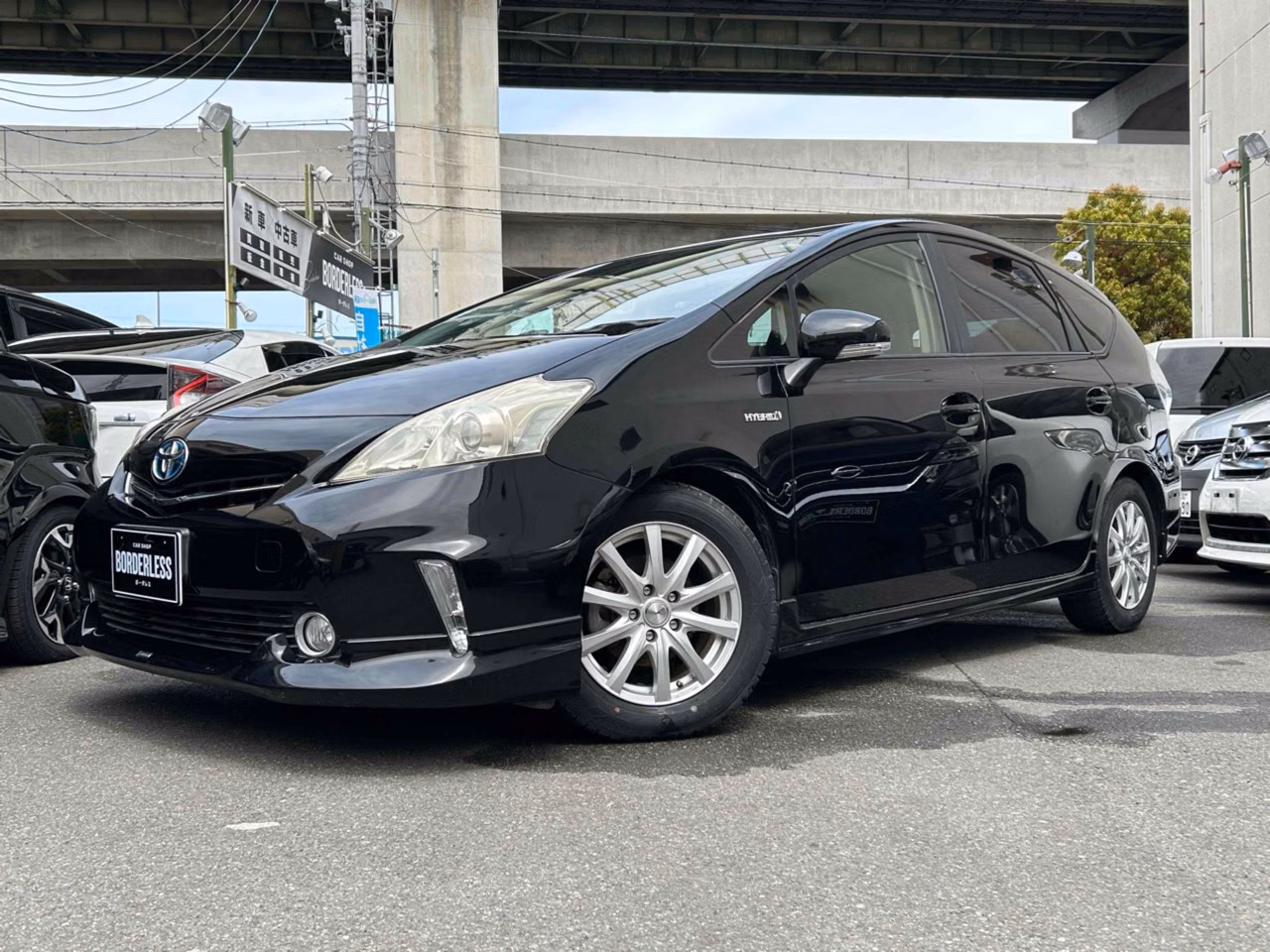 TOYOTA PRIUS ALPHA