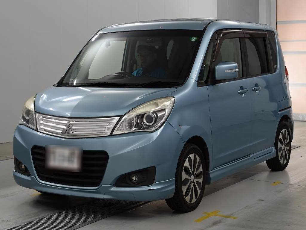 MITSUBISHI DELICA D:2