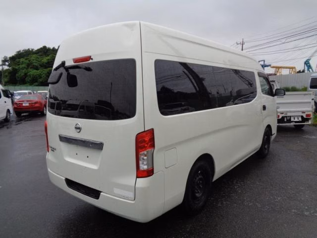 NISSAN NV350 CARAVAN