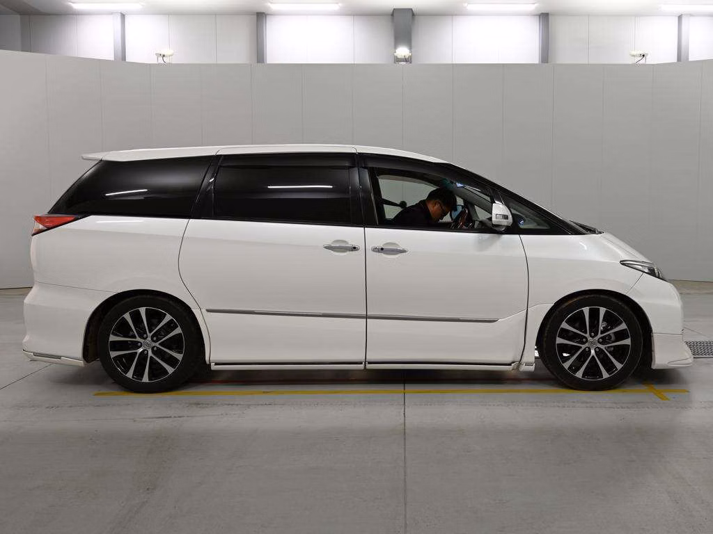 TOYOTA ESTIMA