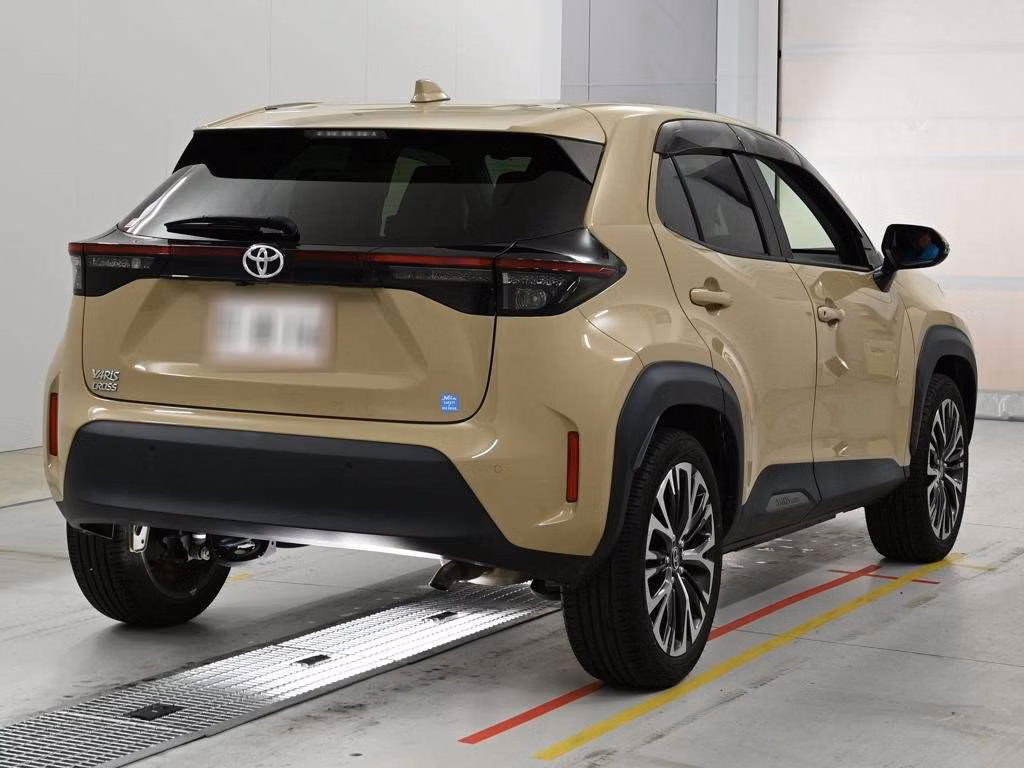 TOYOTA YARIS CROSS