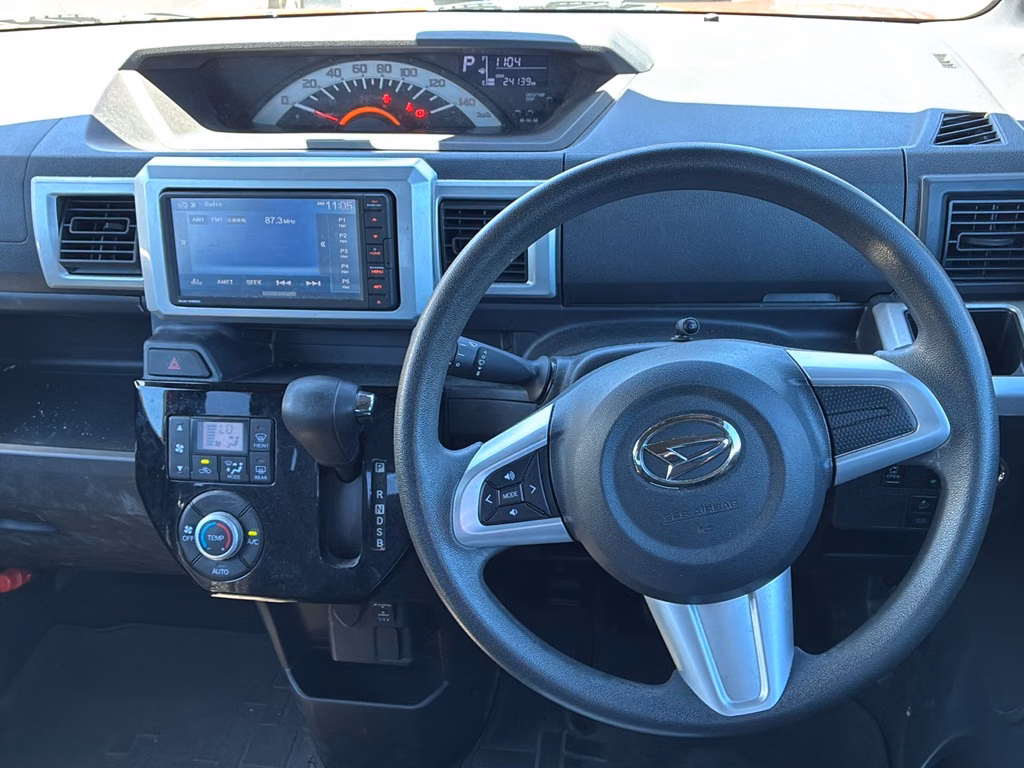 DAIHATSU WAKE