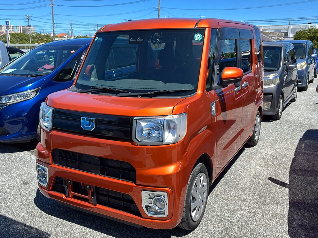 DAIHATSU WAKE