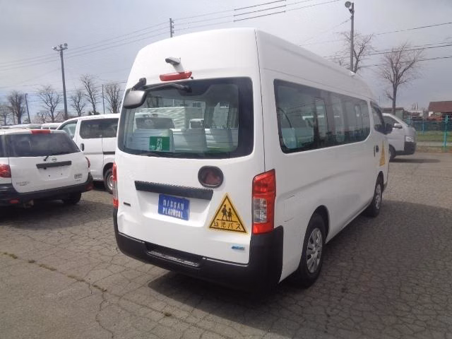 NISSAN NV350 CARAVAN