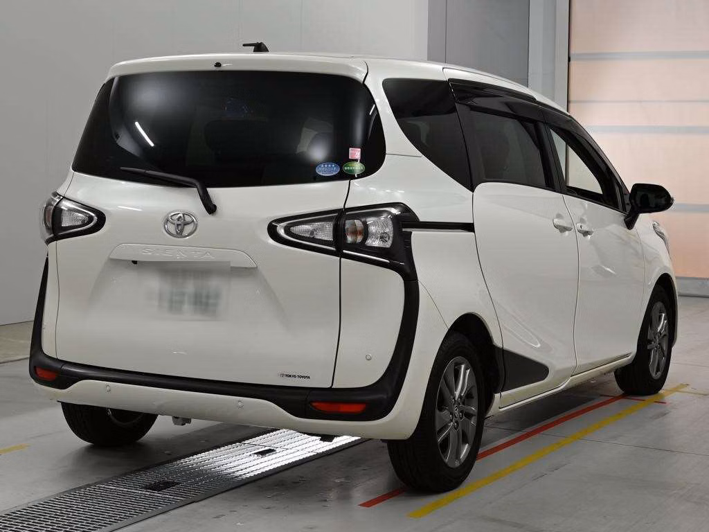 TOYOTA SIENTA