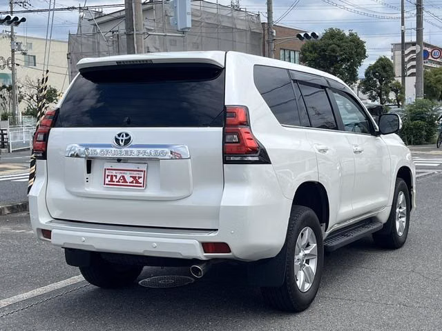 TOYOTA LAND CRUISER PRADO