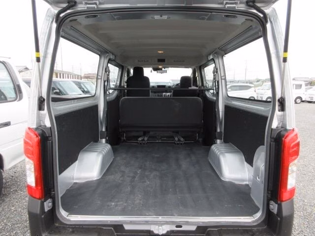 NISSAN CARAVAN