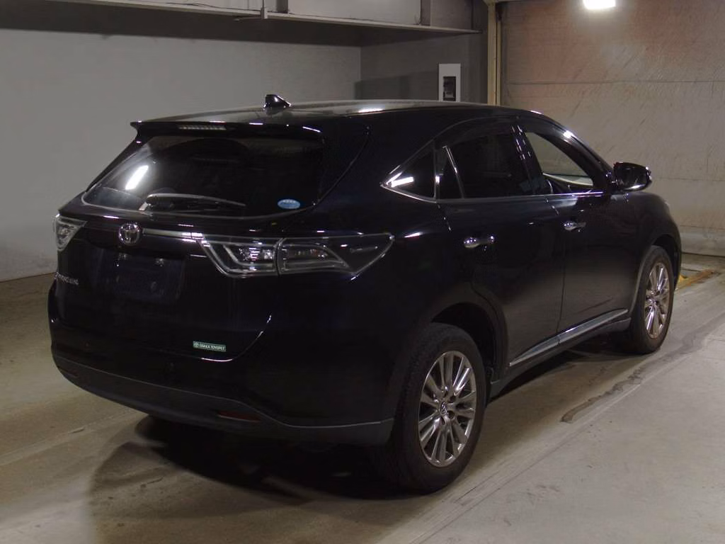TOYOTA HARRIER