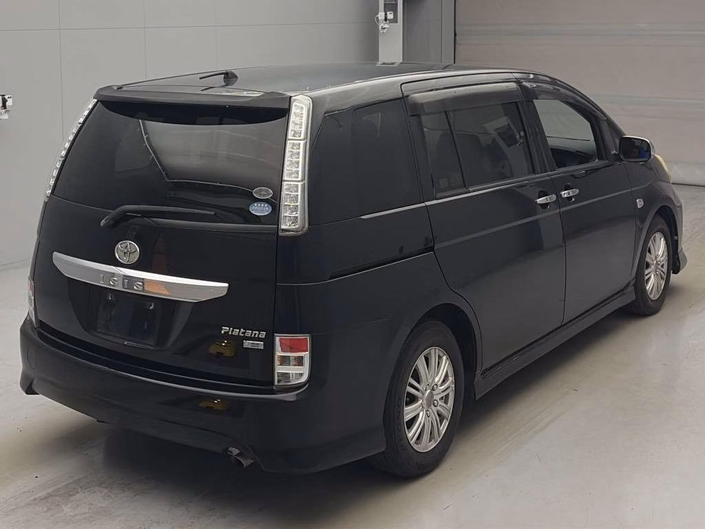 TOYOTA ISIS