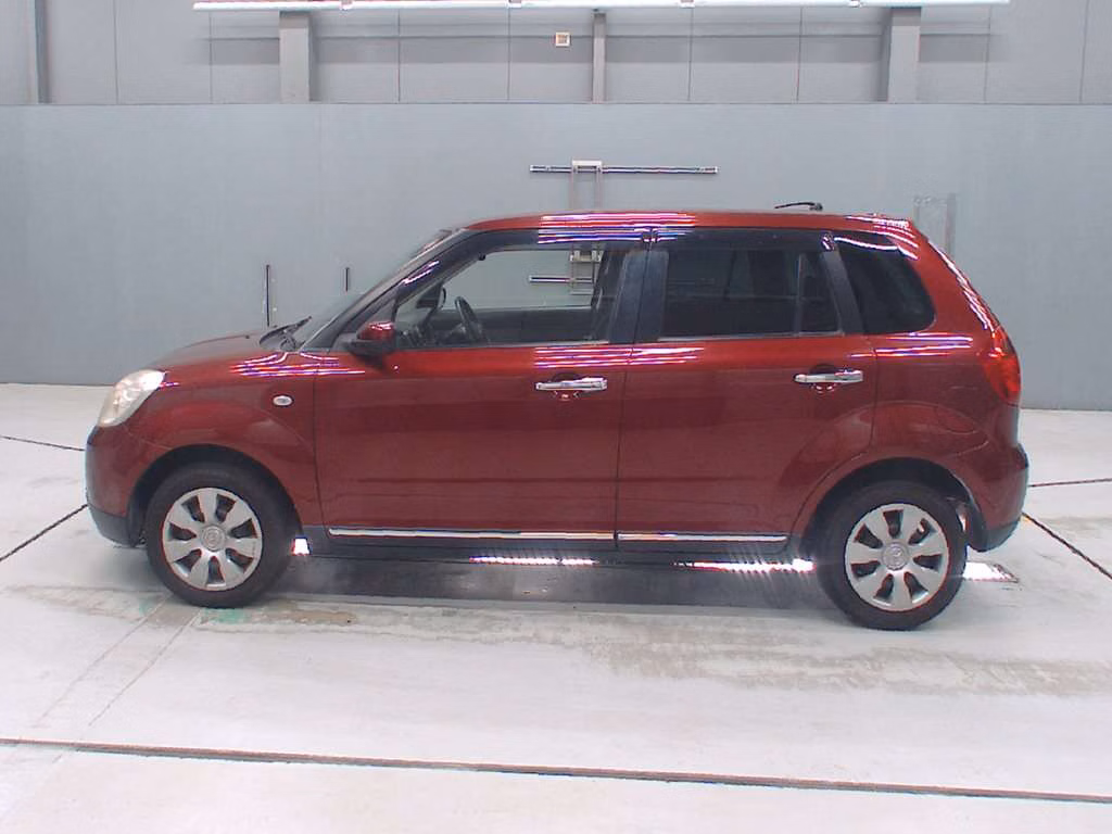 MAZDA VERISA