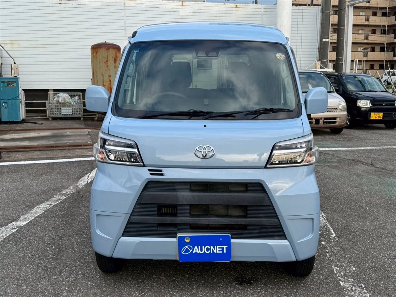 TOYOTA PIXIS VAN