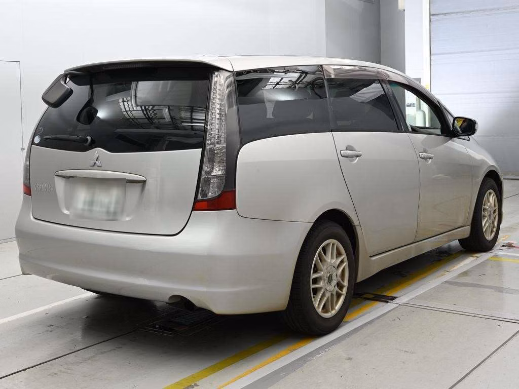 MITSUBISHI GRANDIS