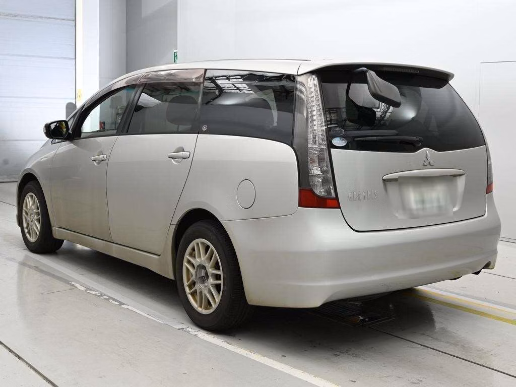 MITSUBISHI GRANDIS