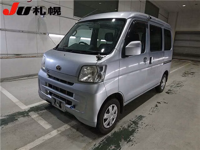 TOYOTA PIXIS VAN