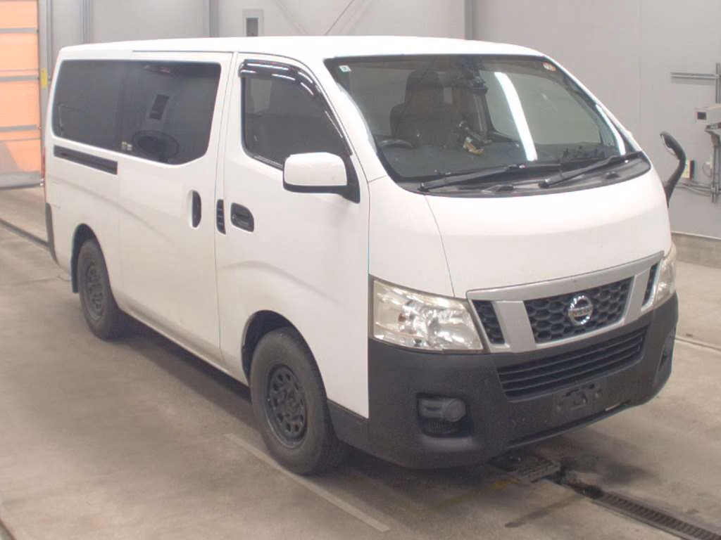 NISSAN NV350 CARAVAN