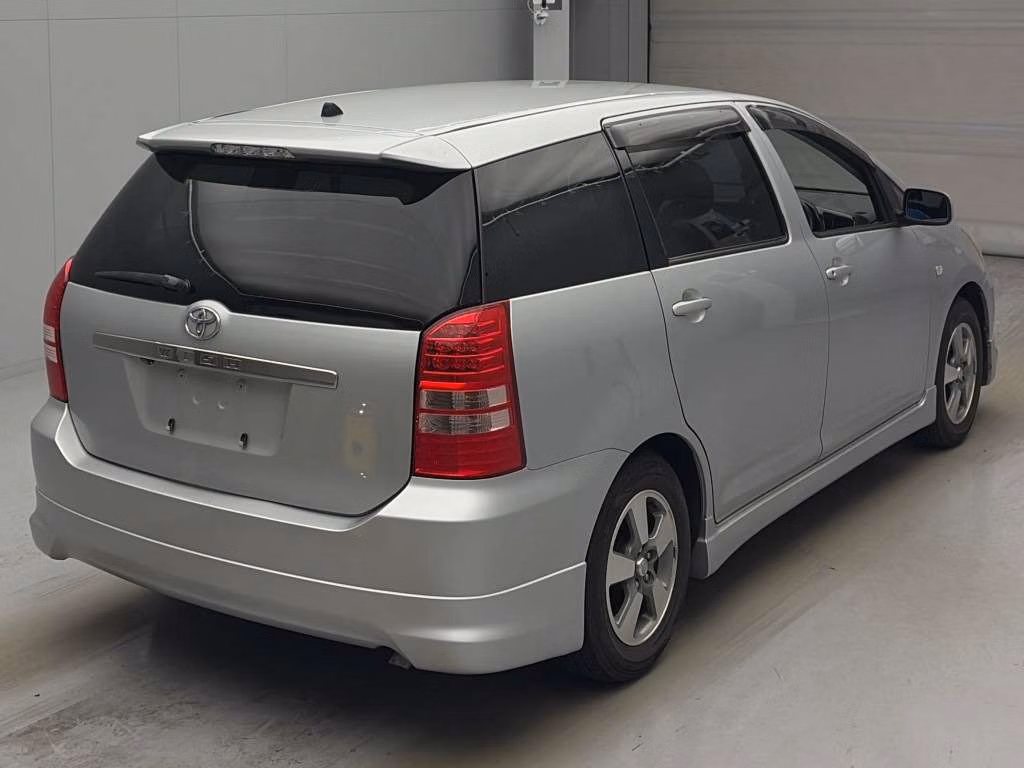 TOYOTA WISH