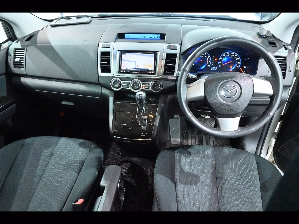 MAZDA MPV