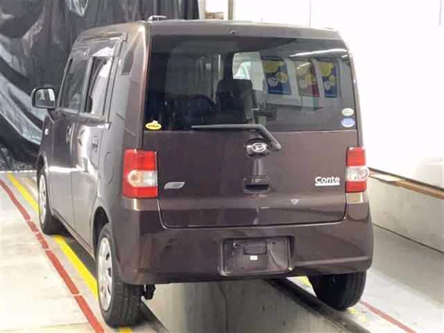 DAIHATSU MOVE CONTE