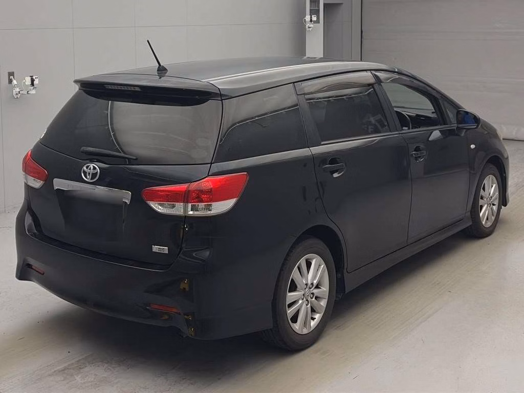 TOYOTA WISH