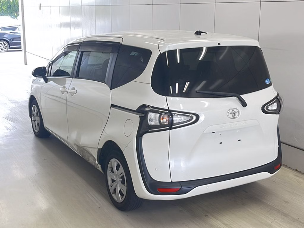 TOYOTA SIENTA