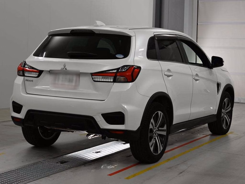 MITSUBISHI RVR