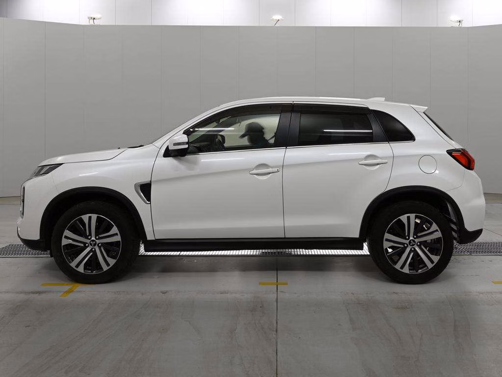 MITSUBISHI RVR
